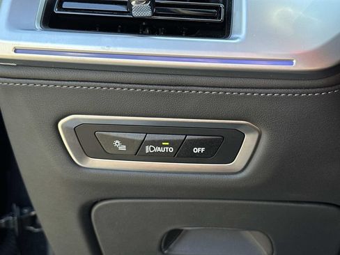 Used 2025 BMW XM AWD/4WD image 15