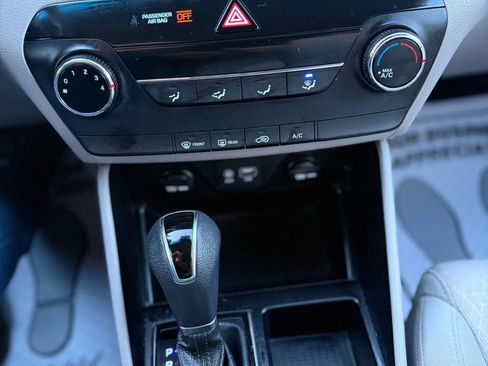 Used 2017 Hyundai Tucson SE image 39