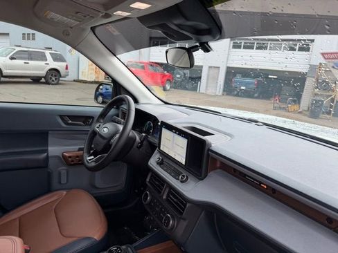 Used 2023 Ford Maverick Lariat FWD image 19