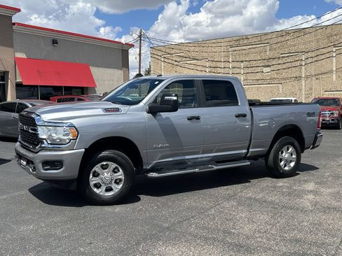 Used 2024 RAM 2500 Big Horn AWD/4WD image 4