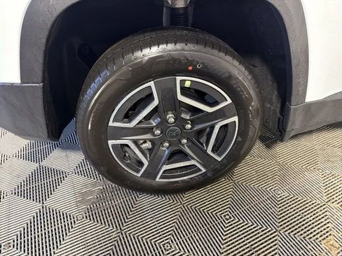 New 2026 Jeep Cherokee Limited image 7