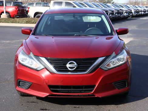 Used 2017 Nissan Altima 2.5 S w/ Power Driver Seat Package FWD image 19