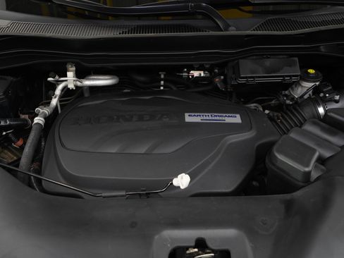 Used 2019 Honda Pilot Elite image 32