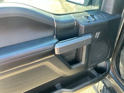 Used 2018 Ford F150 XLT w/ Equipment Group 302A Luxury image 7