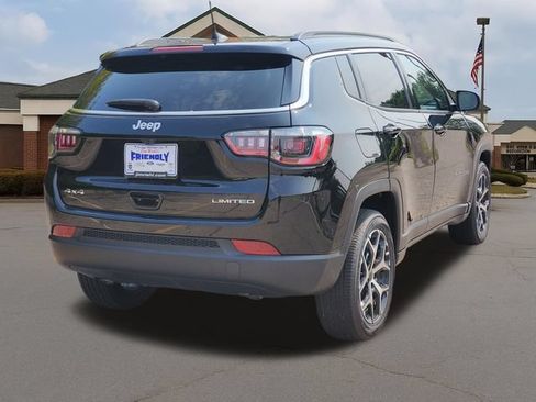 Used 2026 Jeep Compass Limited AWD/4WD image 3