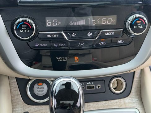 Used 2019 Nissan Murano SL w/ SL Technology Package FWD image 27