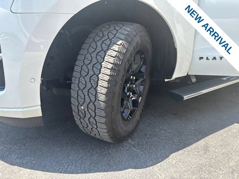 Used 2024 Ford Expedition Max Platinum AWD/4WD image 38