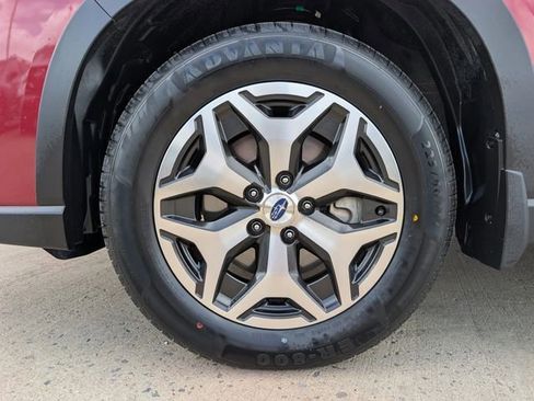 Used 2023 Subaru Forester Premium image 11