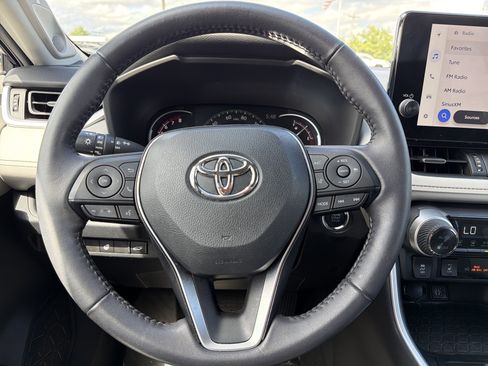 Used 2023 Toyota RAV4 XLE Premium AWD/4WD image 11