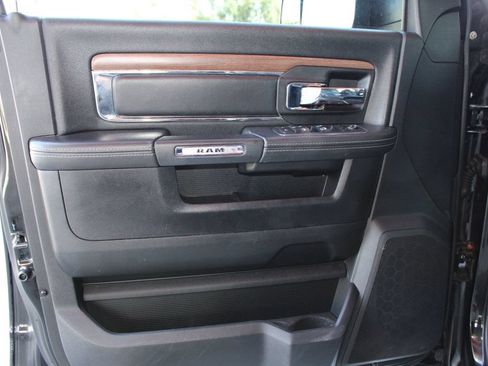 Used 2014 RAM 2500 Laramie w/ Convenience Group AWD/4WD image 11