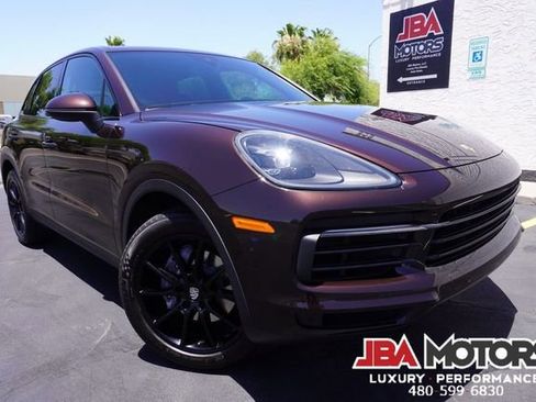 Used 2020 Porsche Cayenne AWD/4WD image 17