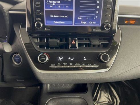 Used 2021 Toyota Corolla LE w/ Carpet Mat Package (TMS) image 19