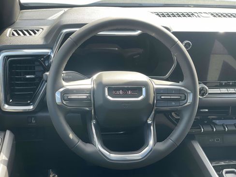 New 2026 GMC Canyon Elevation image 10