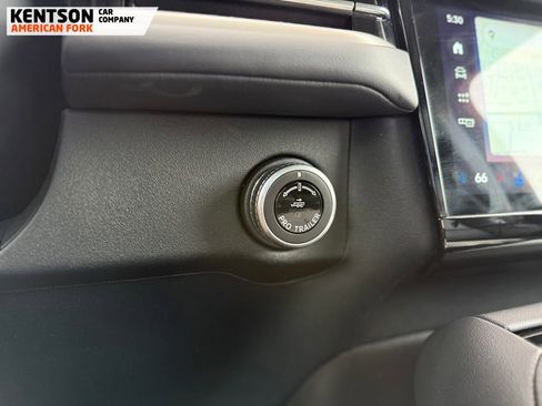 Used 2025 Lincoln Navigator Reserve AWD/4WD image 31