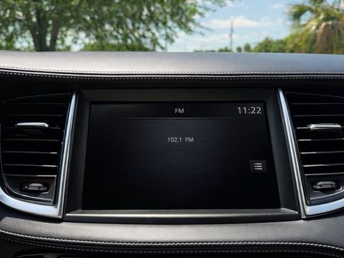 Used 2021 INFINITI QX50 Luxe image 17