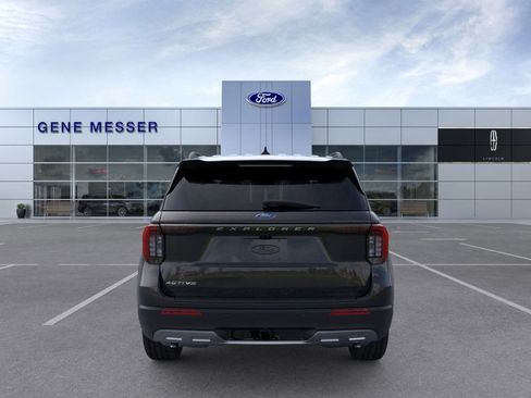 New 2026 Ford Explorer Active w/ Active Comfort Package image 18