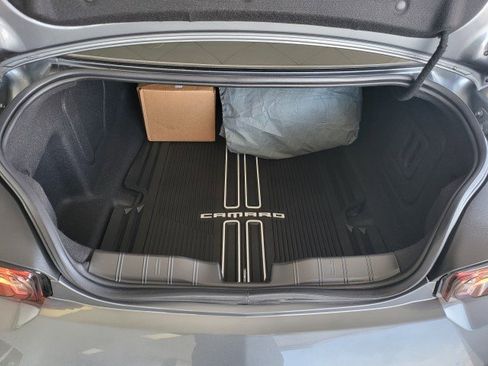 Used 2020 Chevrolet Camaro SS RWD image 11