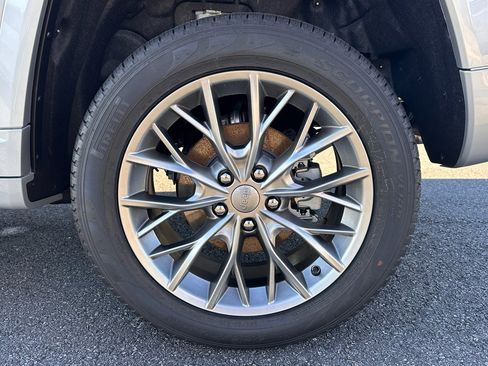 New 2025 Jeep Grand Cherokee Summit w/ Adv Protech Group IV image 36