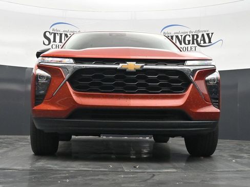 Certified 2024 Chevrolet Trax LS w/ Driver Confidence Package FWD image 27