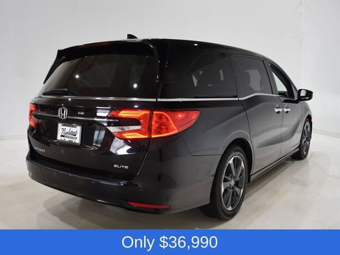 Used 2023 Honda Odyssey Elite image 4