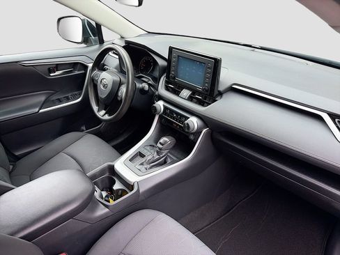 Used 2021 Toyota RAV4 XLE FWD image 28