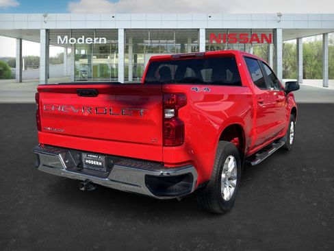 Used 2024 Chevrolet Silverado 1500 LT image 4
