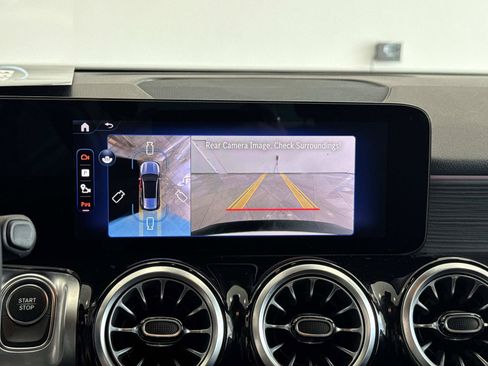Certified 2025 Mercedes-Benz EQB 300 4MATIC image 17