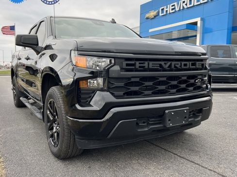 Used 2022 Chevrolet Silverado 1500 Custom image 1
