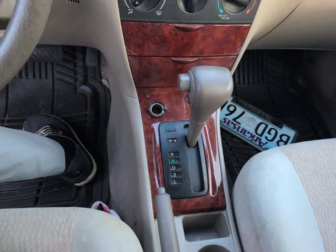 Used 2007 Toyota Corolla LE image 10