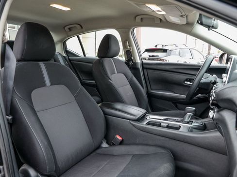 Used 2024 Nissan Sentra SV image 19