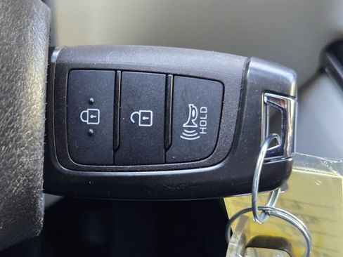 Certified 2024 Hyundai Tucson SE image 21