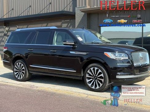 Used 2024 Lincoln Navigator L Reserve AWD/4WD image 1