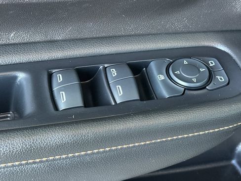 Used 2024 GMC Terrain AT4 AWD/4WD image 12