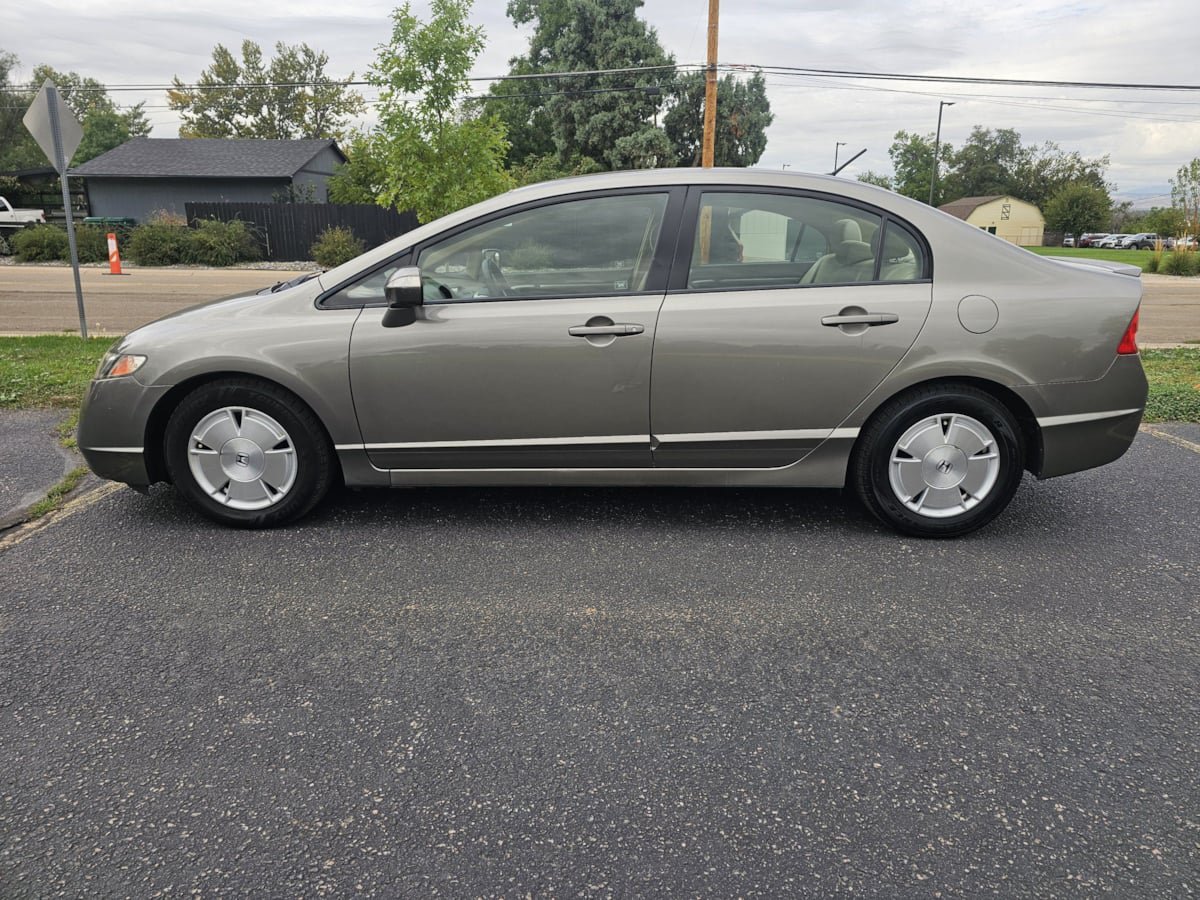 Used 2008 Honda Civic Hybrid Sedan image 2
