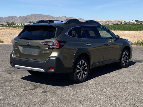 Used 2024 Subaru Outback Touring XT image 3