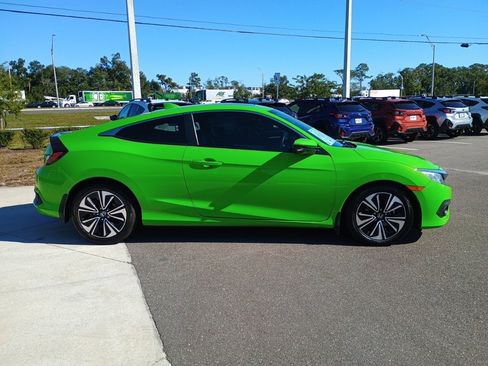 Used 2018 Honda Civic EX-T image 4