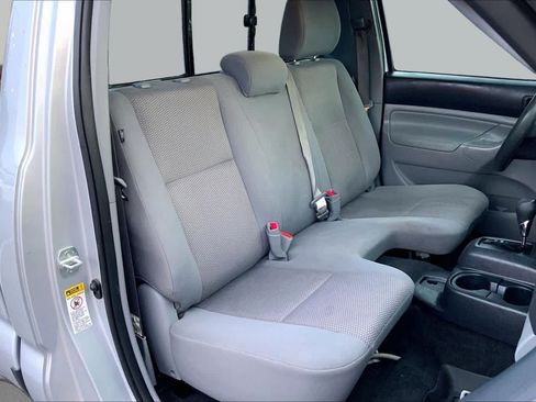 Used 2013 Toyota Tacoma 2WD Regular Cab image 7