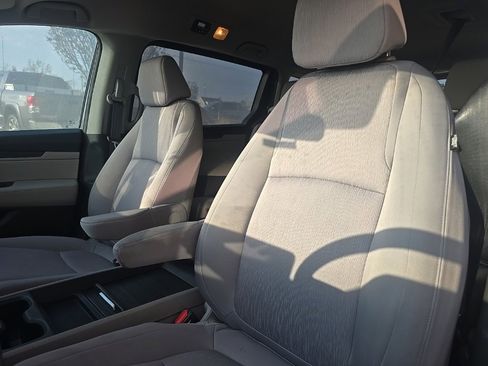 Used 2018 Honda Odyssey EX image 25