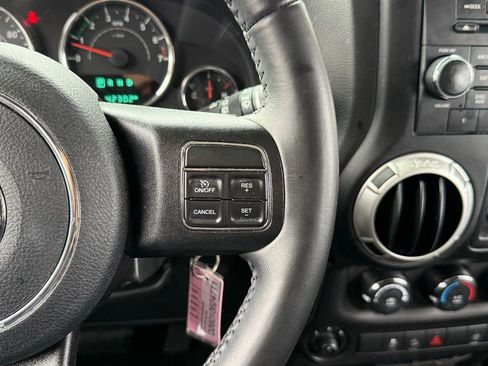 Certified 2018 Jeep Wrangler Unlimited Sahara image 41