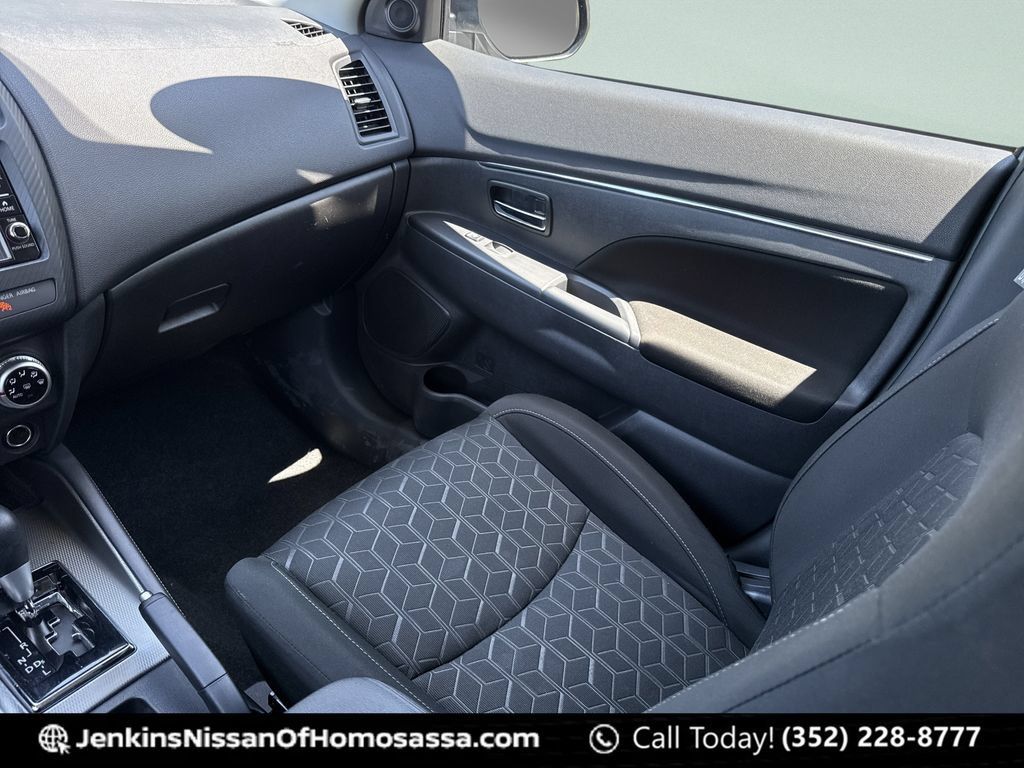 Used 2024 Mitsubishi Outlander Sport ES AWD/4WD image 27