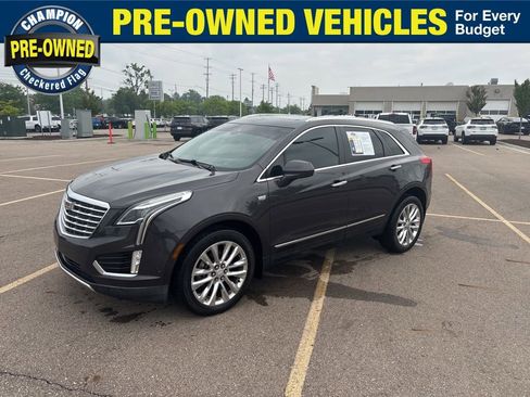 Used 2017 Cadillac XT5 Platinum w/ Driver Assist Package image 1