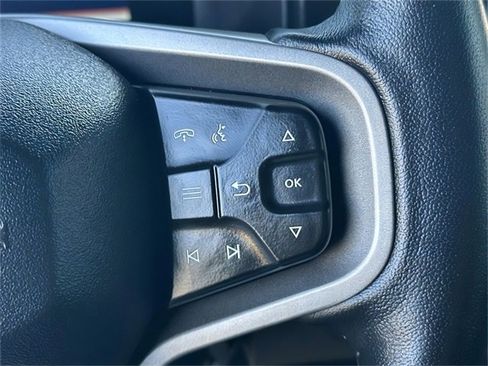 Used 2022 Ford Bronco Black Diamond image 16