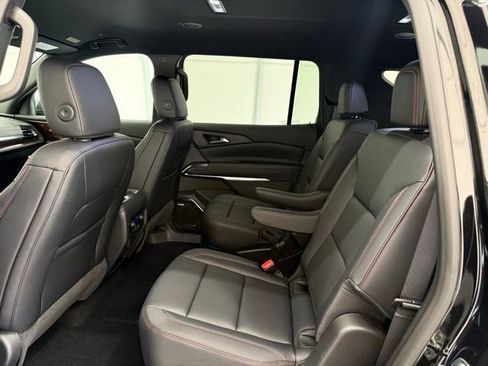 New 2026 Chevrolet Traverse Z71 w/ Enhanced Driving Package AWD/4WD image 18
