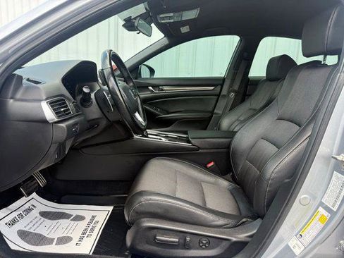 Used 2019 Honda Accord Sport image 6