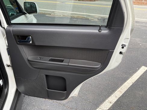 Used 2012 Ford Escape Limited image 23