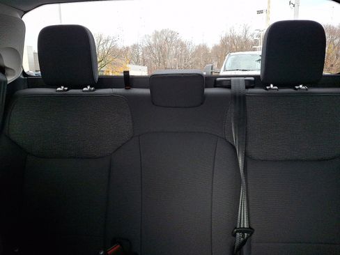 New 2025 Ford Maverick XL image 13