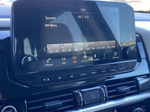 Used 2022 Nissan Pathfinder SL image 9