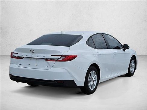 Used 2026 Toyota Camry LE FWD image 5