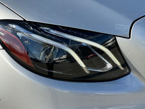 Used 2018 Mercedes-Benz E 300 E 300 image 11