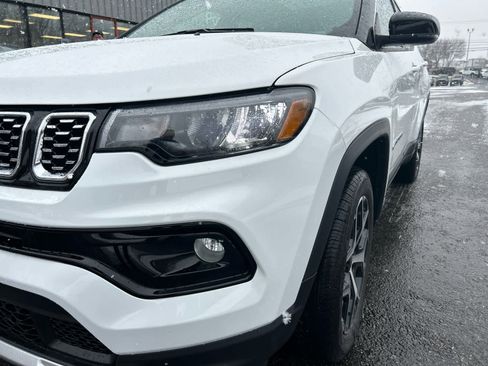 New 2026 Jeep Compass Limited w/ Sun, Sound & Navigation Group image 31